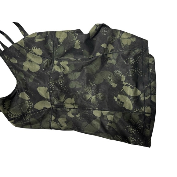 Lululemon Happy Strappy Tank
Biggie So Fly Butterfly Fatigue Green Black size 10 - Picture 7 of 11